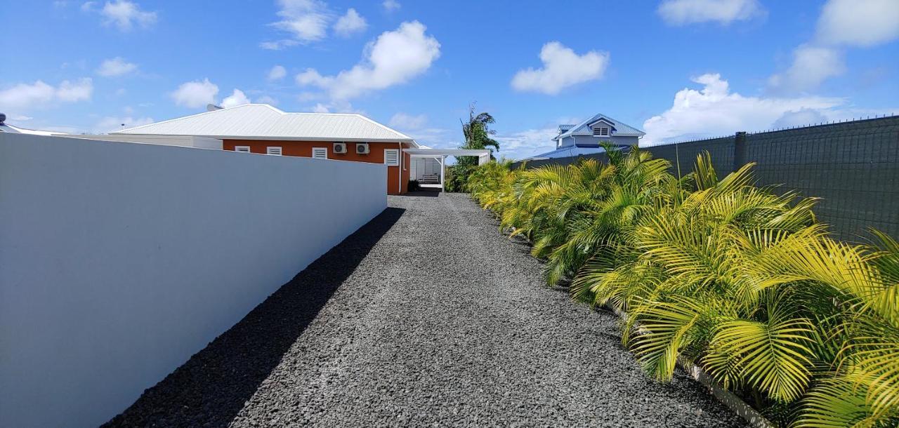 Villa Fleur De Goyave - Tres Bien Ventilee - Vue Degagee سانت فرانسوا المظهر الخارجي الصورة