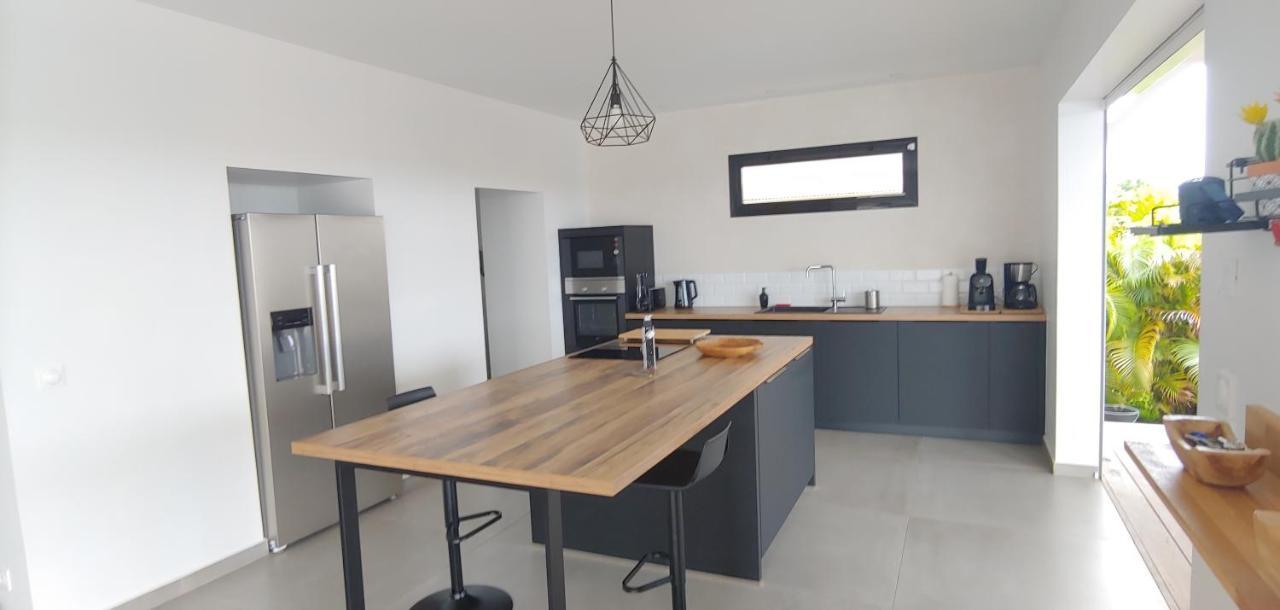 Villa Fleur De Goyave - Tres Bien Ventilee - Vue Degagee سانت فرانسوا المظهر الخارجي الصورة